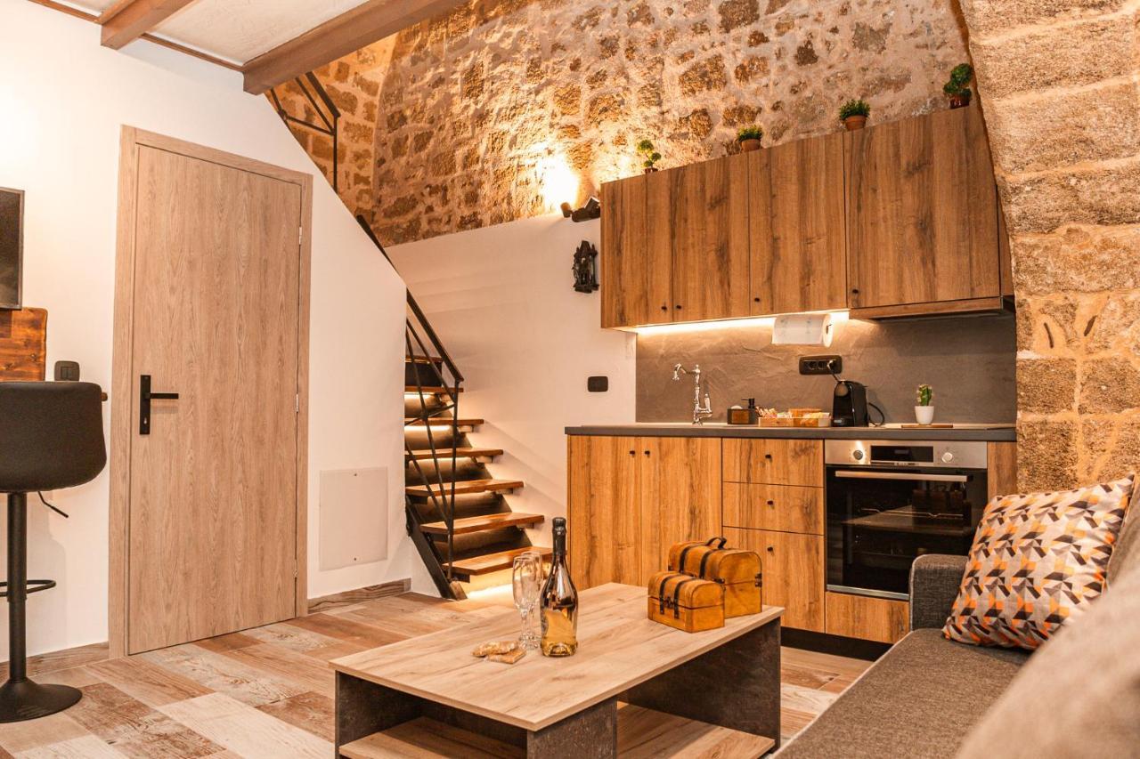Inverno Medieval Apartment *